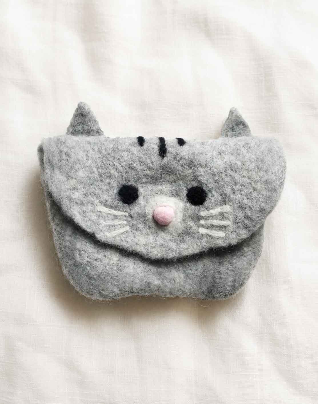 Porte-monnaie en forme de chat feutré à la main